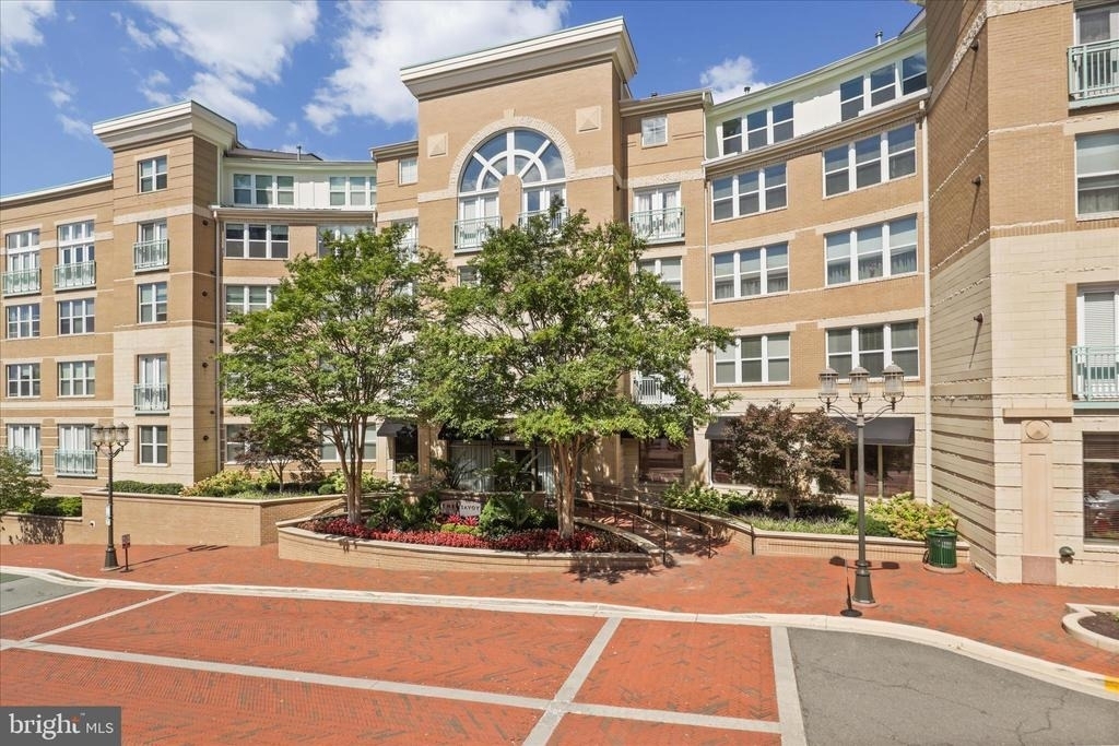 12000 Market Street - Photo 0
