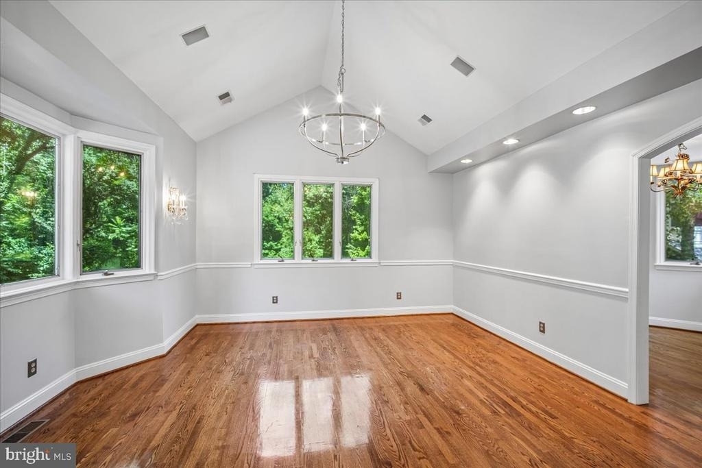 2018 Swan Terrace - Photo 31