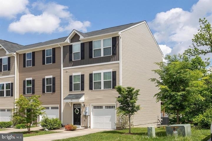 350 Sage Circle - Photo 1
