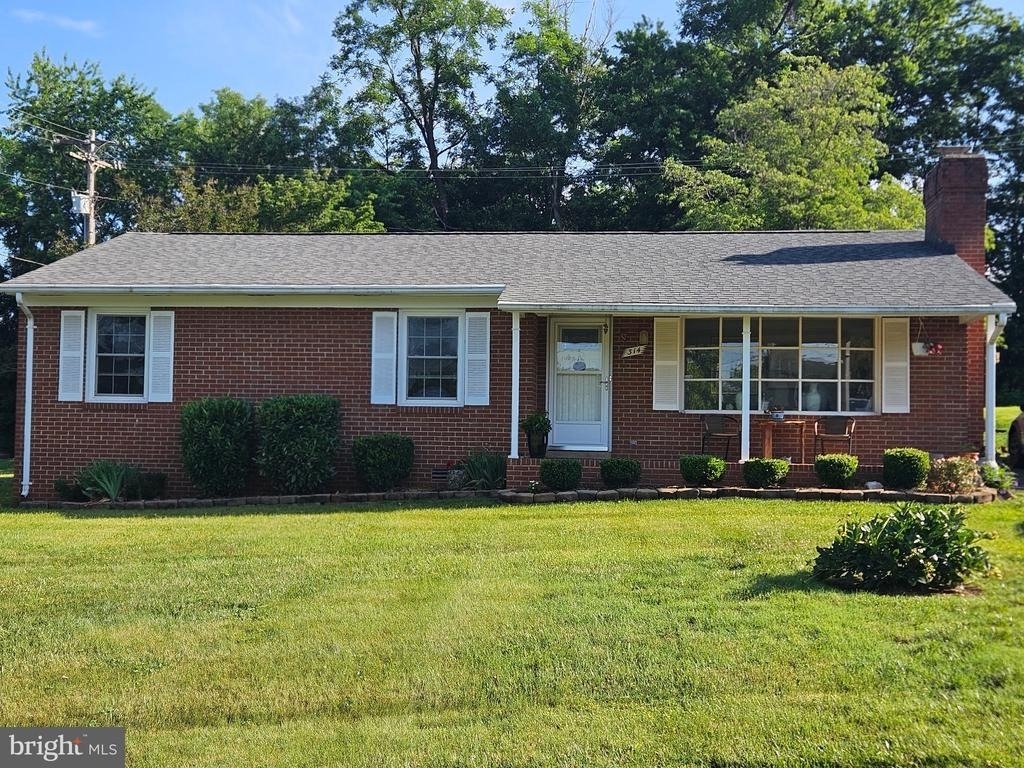 314 Elmwood Drive - Photo 0