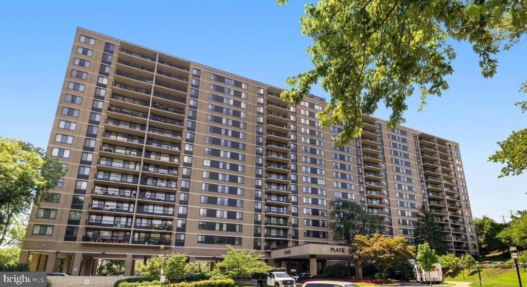 5500 Holmes Run Parkway - Photo 0