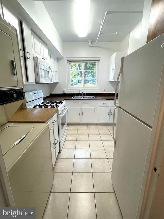 1643 Preston Road - Photo 6