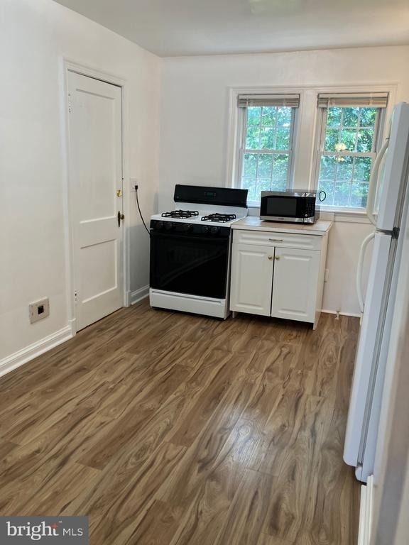 710 22nd Street S - Photo 7