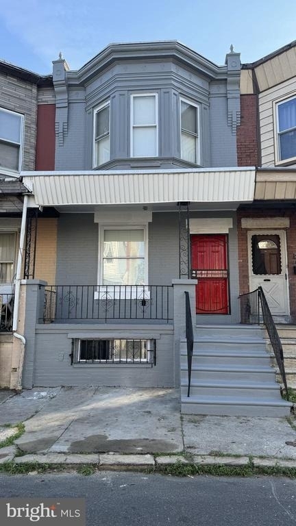 1662 S Conestoga Street - Photo 0