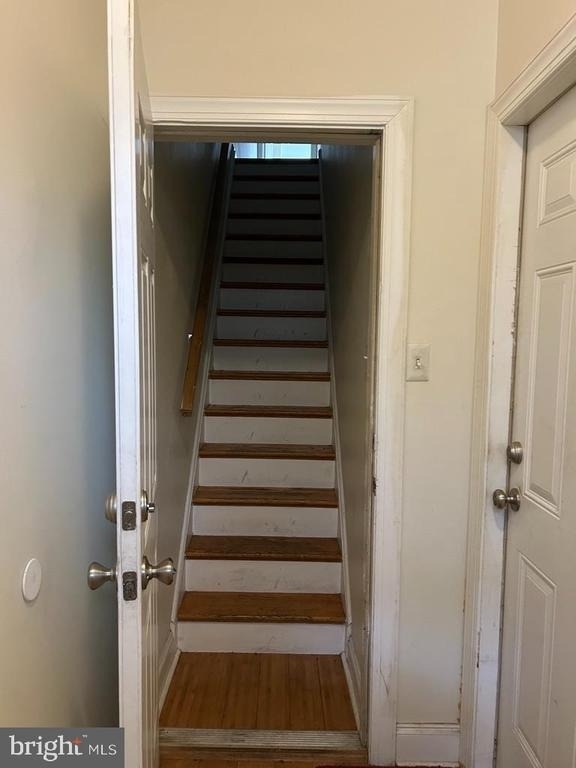 2225 Reed St - Photo 1