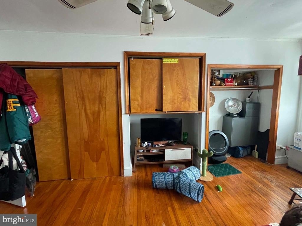 5408 Spruce Street - Photo 2