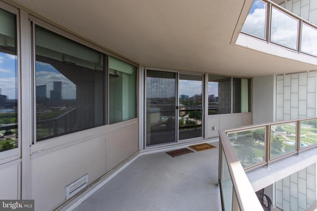 2401 Pennsylvania Avenue - Photo 23