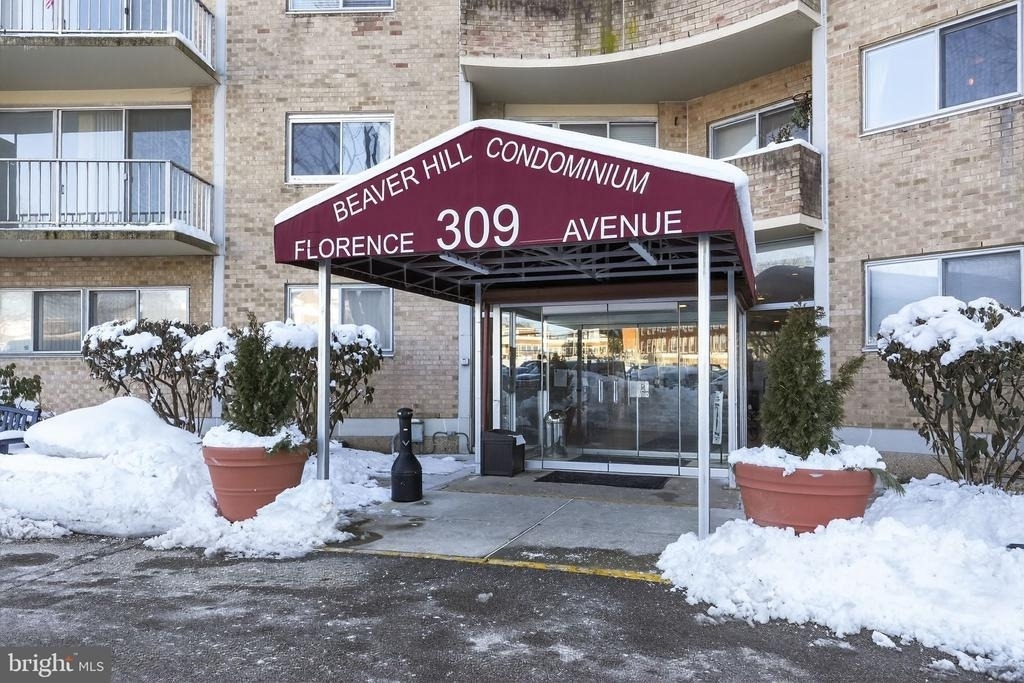 309 Florence Avenue - Photo 11