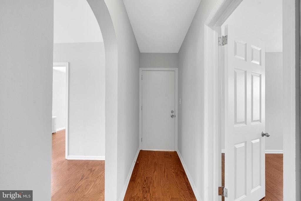 121 E Browning Road - Photo 2