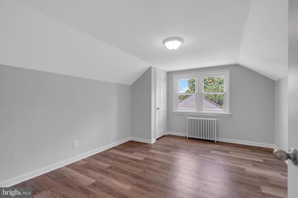 121 E Browning Road - Photo 11