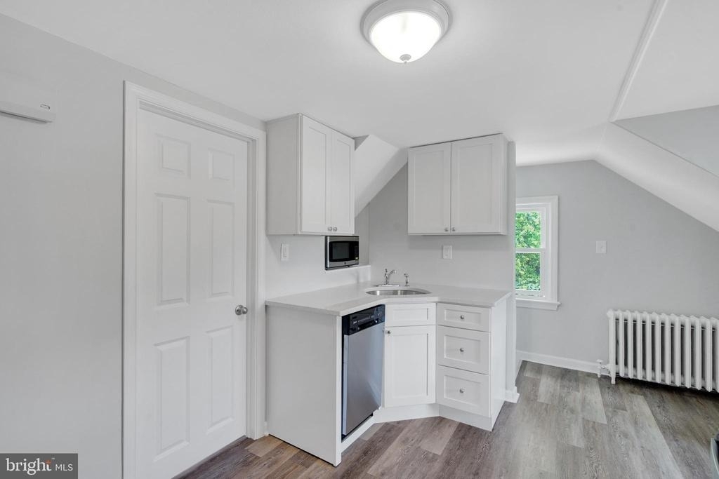 121 E Browning Road - Photo 6