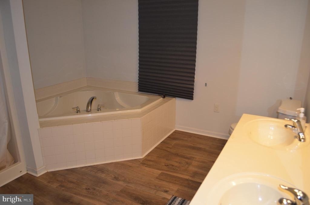 12113 Fallen Timbers Circle - Photo 16