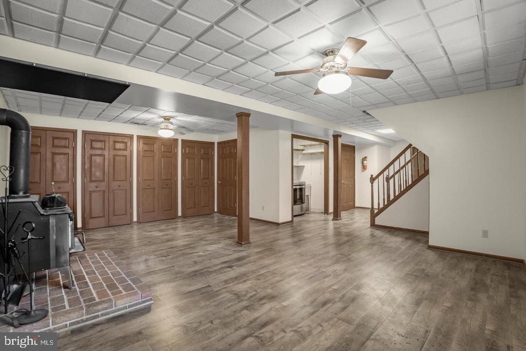 22397 Armstrong Drive - Photo 2