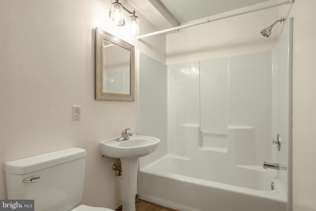22397 Armstrong Drive - Photo 41