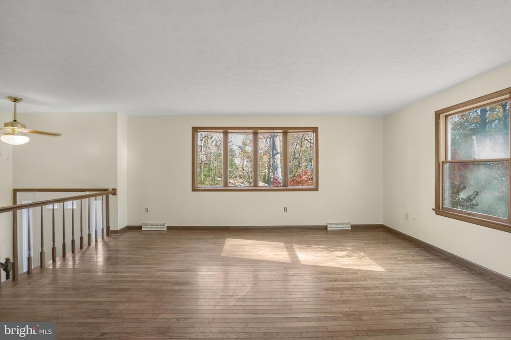22397 Armstrong Drive - Photo 17
