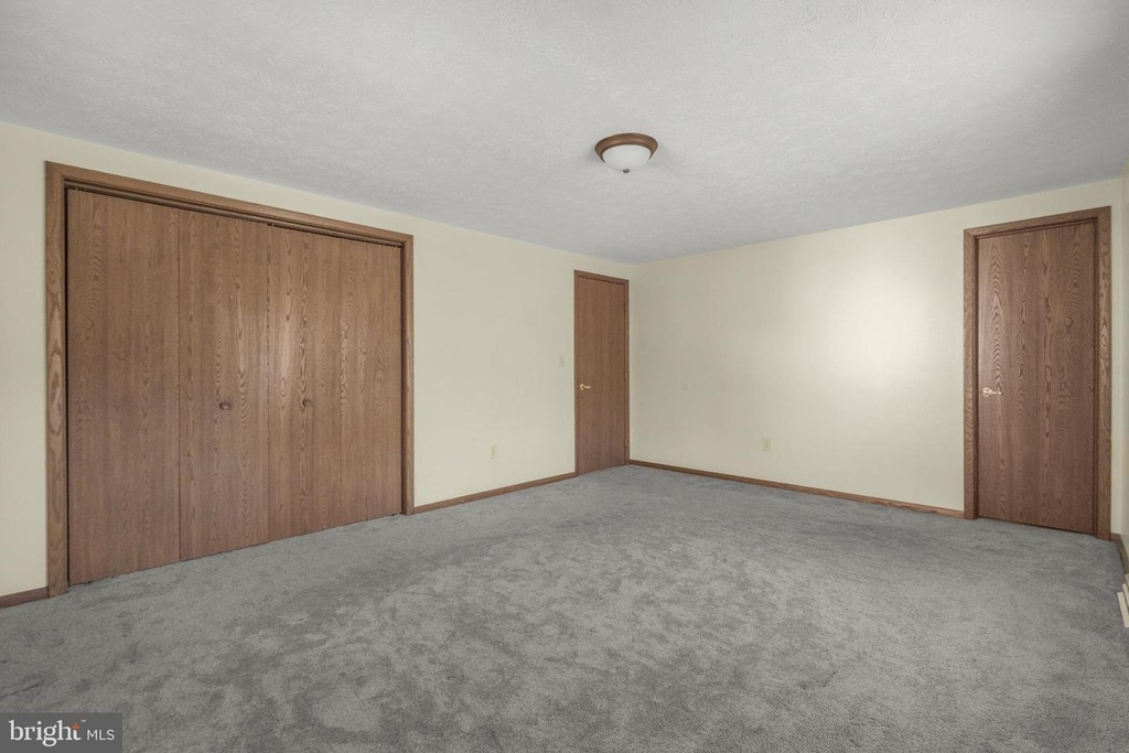 22397 Armstrong Drive - Photo 28