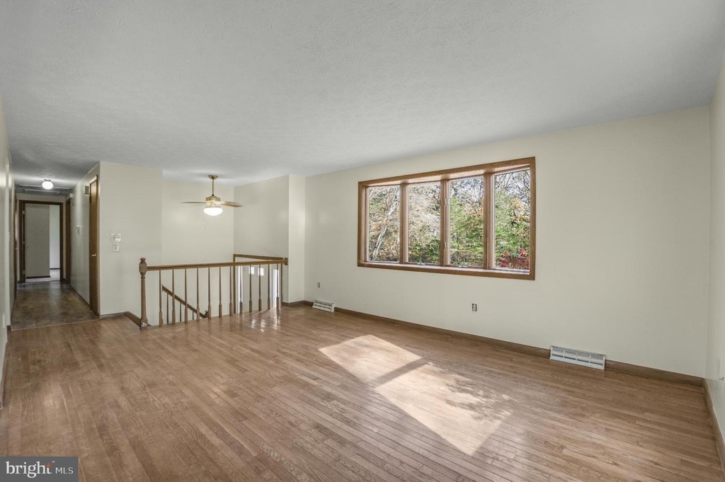 22397 Armstrong Drive - Photo 16