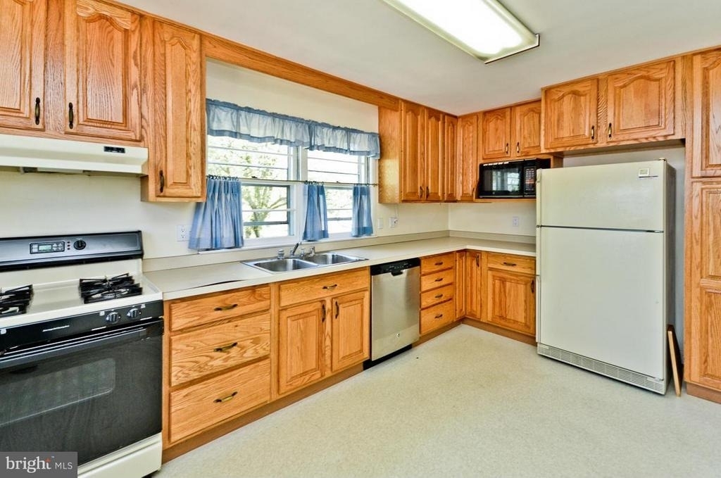 100 Mel Mara Drive - Photo 6