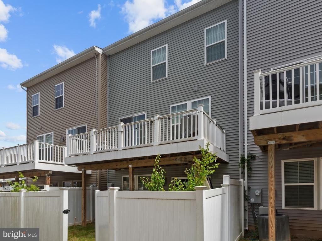 9508 Townfield Place - Photo 34