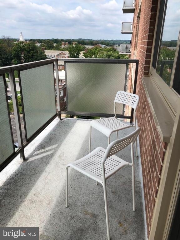 1 E University Parkway - Photo 6