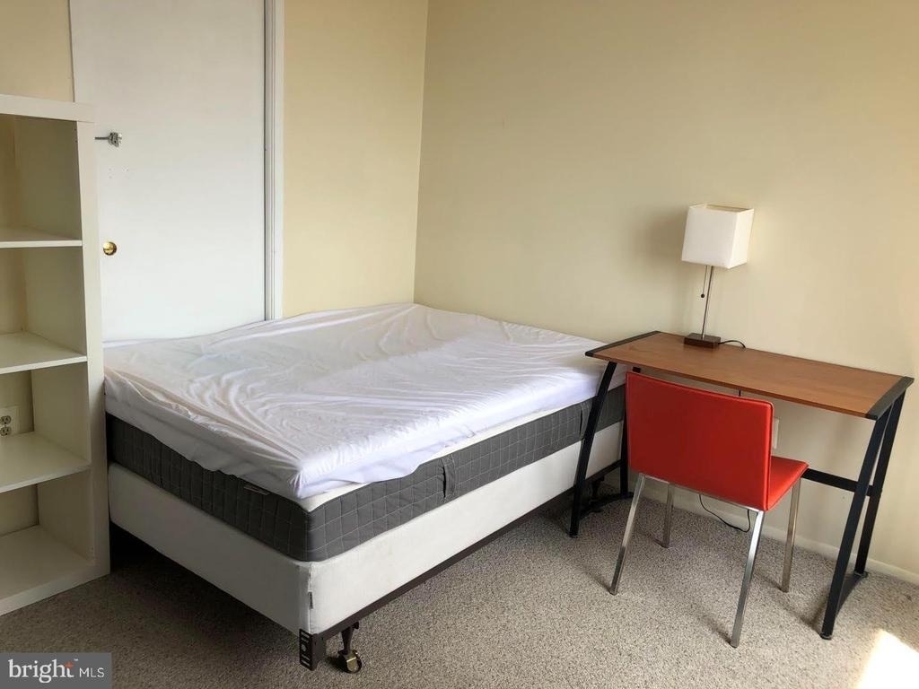 1 E University Parkway - Photo 29