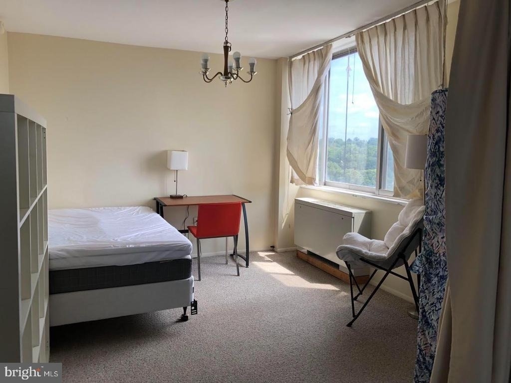1 E University Parkway - Photo 33