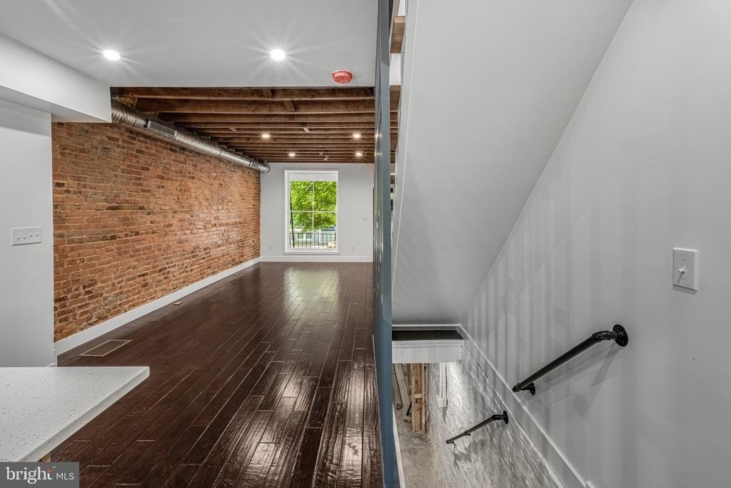 325 W Lorraine Avenue - Photo 21