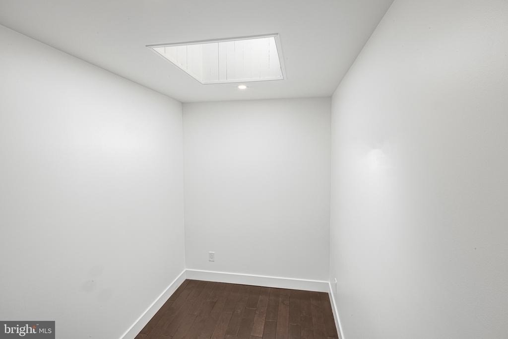 325 W Lorraine Avenue - Photo 15