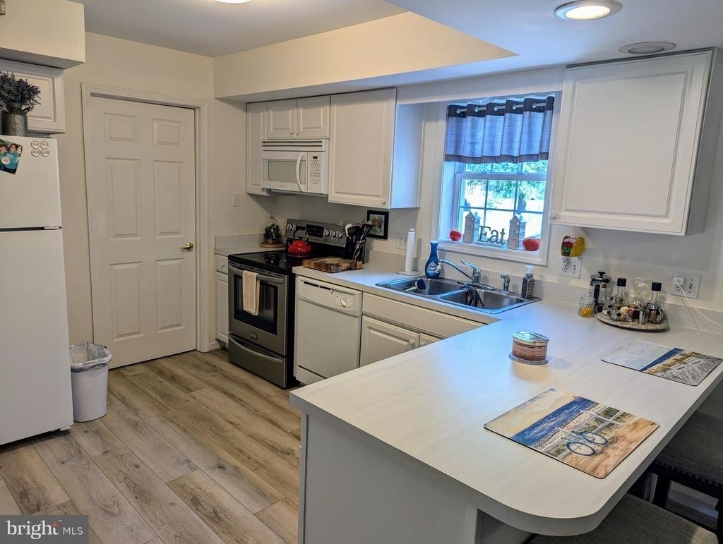 47 Radcliffe Drive - Photo 8