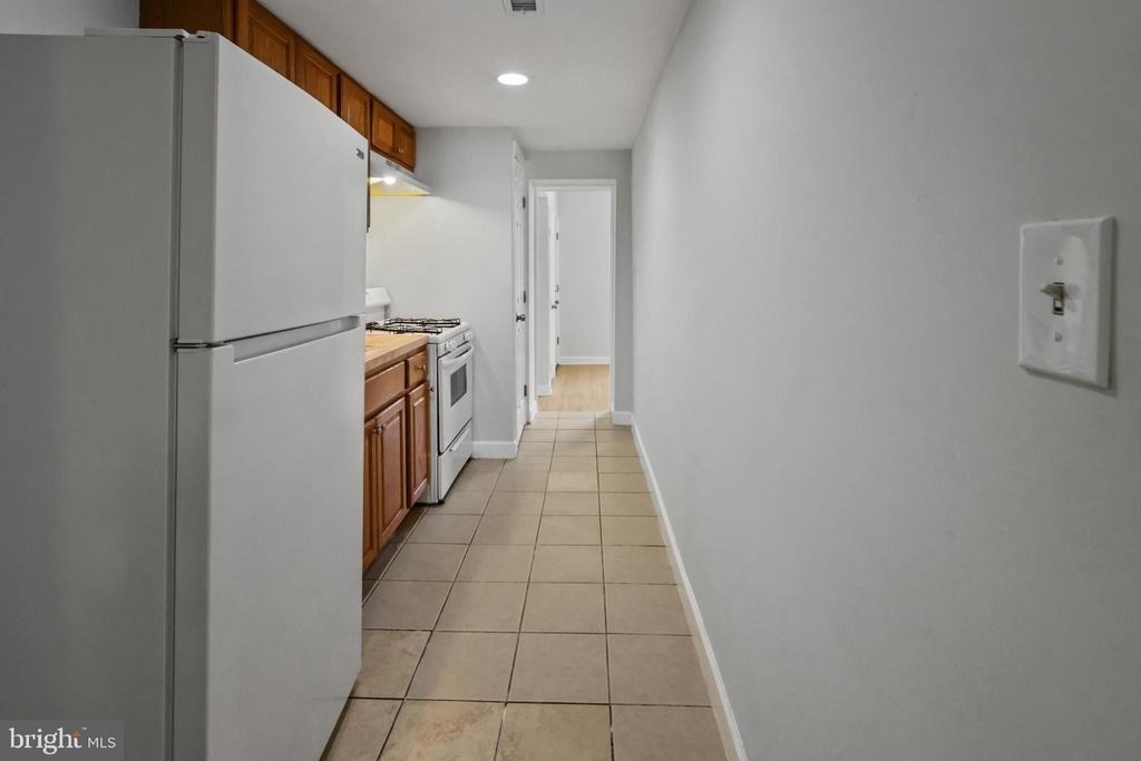 182 36th Street Ne - Photo 12