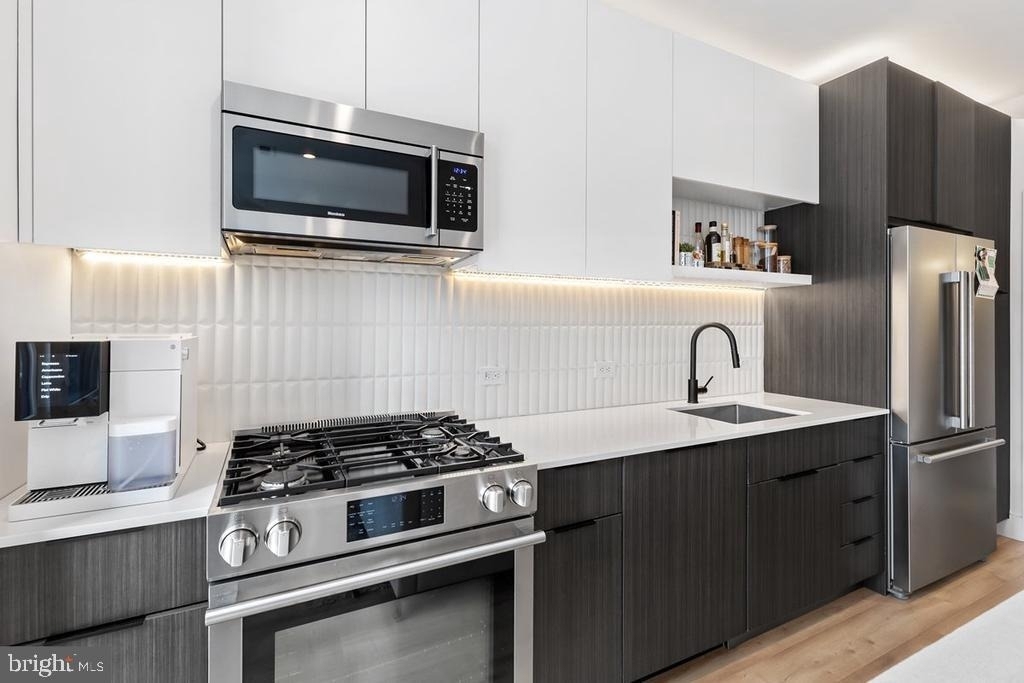 3117 Georgia Avenue Nw - Photo 2