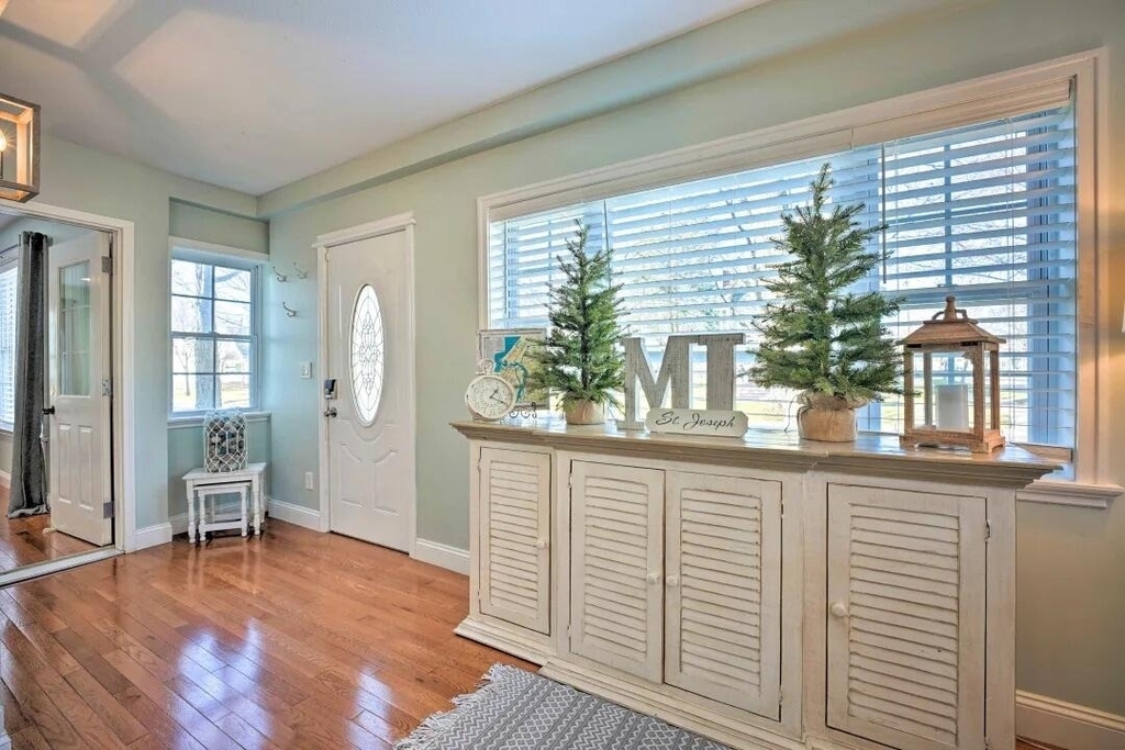 803 Court Street - Photo 2