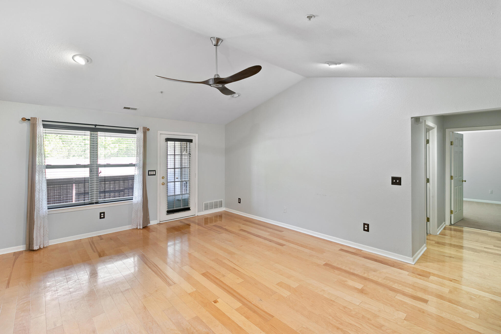 1407 Millbrook Trail - Photo 6