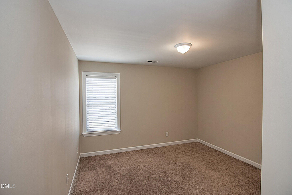 4809 Landover Pine Place - Photo 9