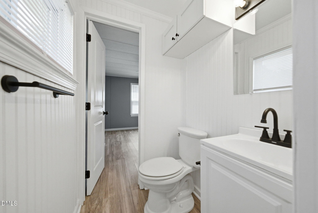 320 E Earp Street - Photo 24