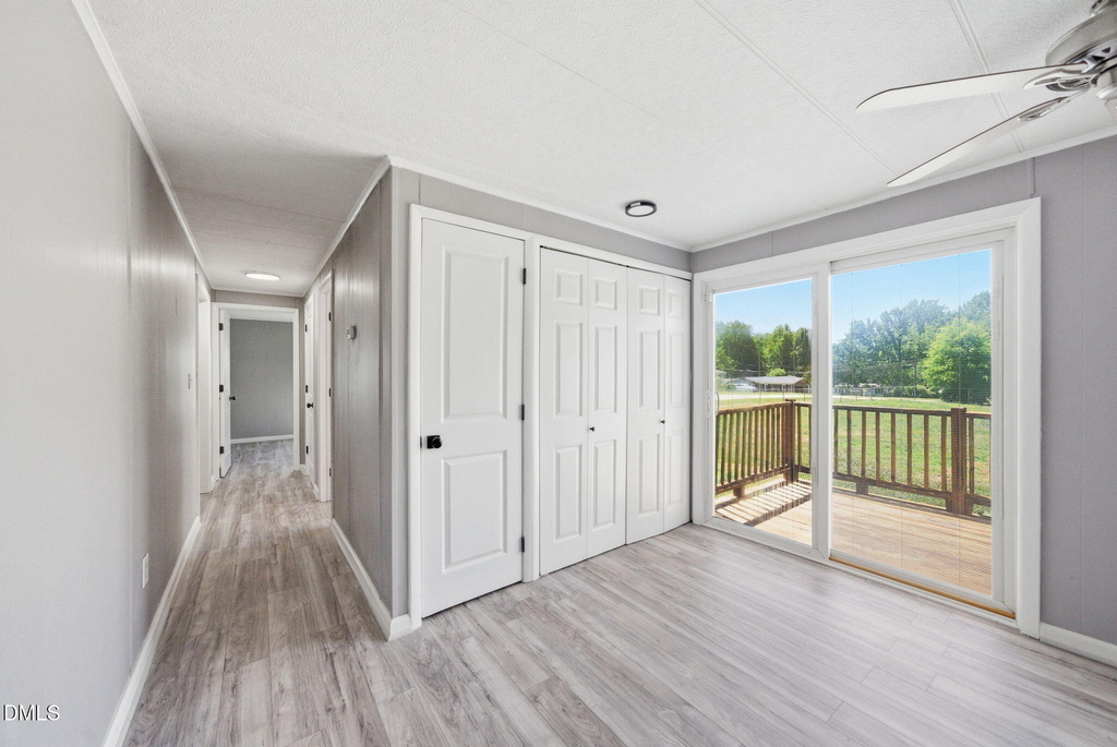 320 E Earp Street - Photo 8