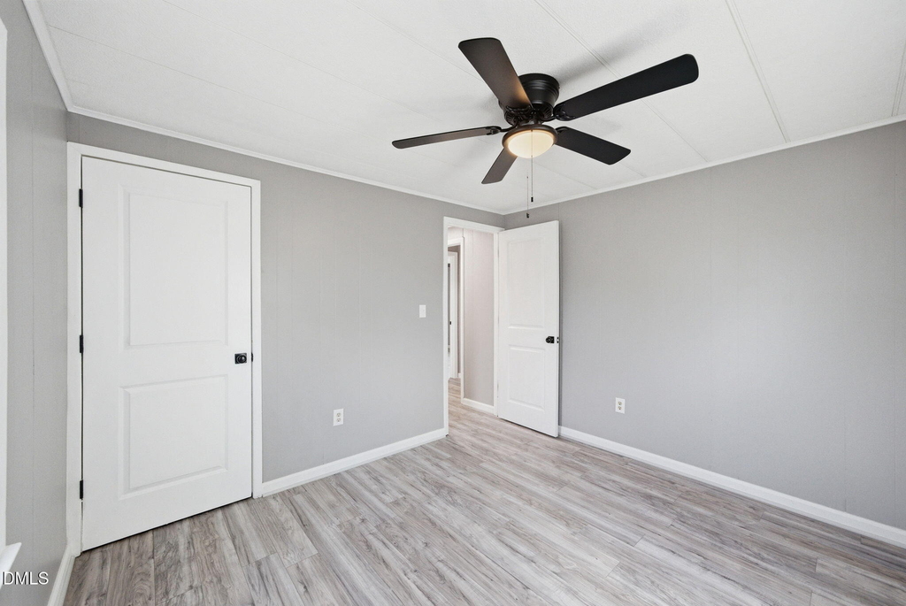 320 E Earp Street - Photo 29