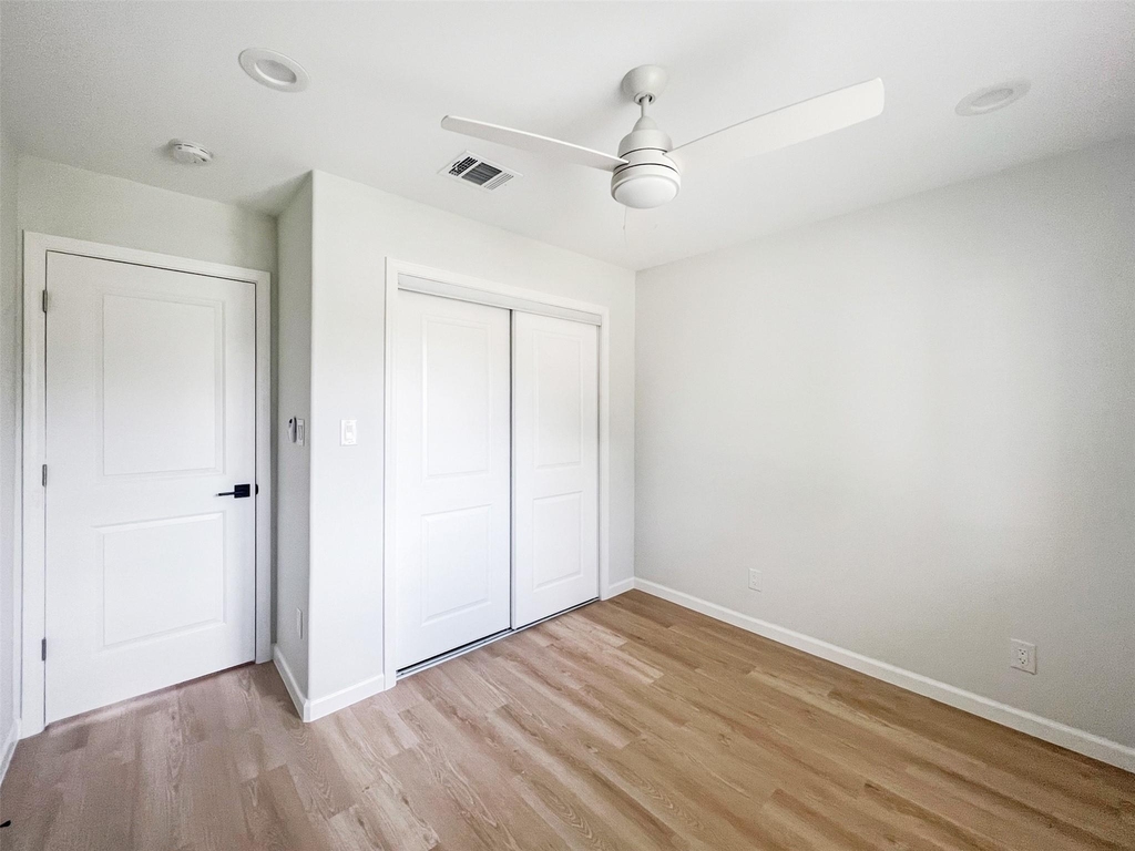 7736 Croftwood Dr - Photo 17