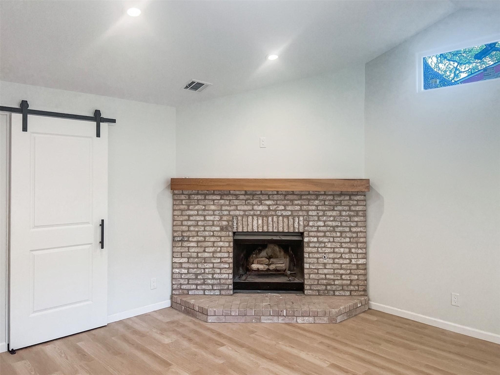 7736 Croftwood Dr - Photo 5