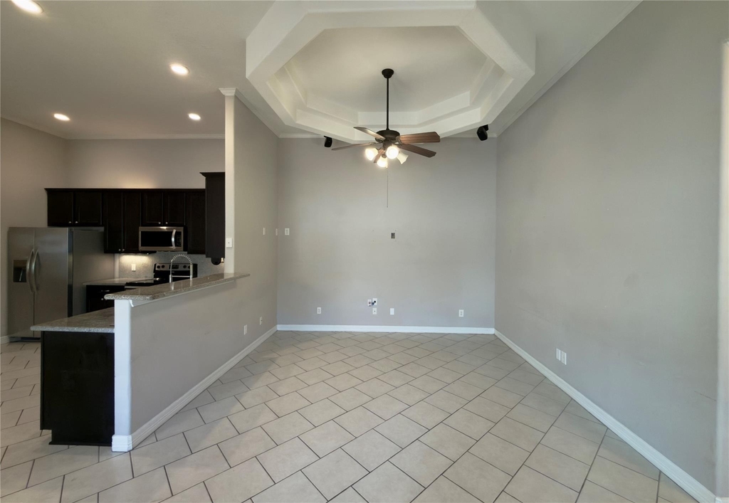216 Anne Louise Dr - Photo 4