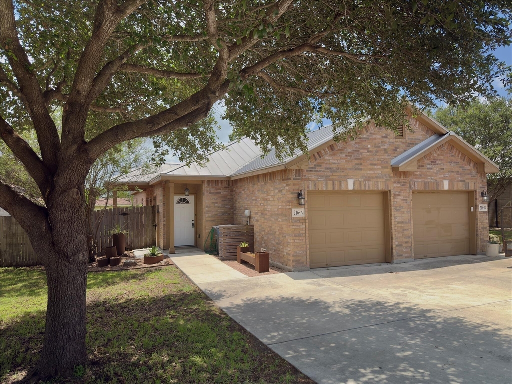 216 Anne Louise Dr - Photo 1