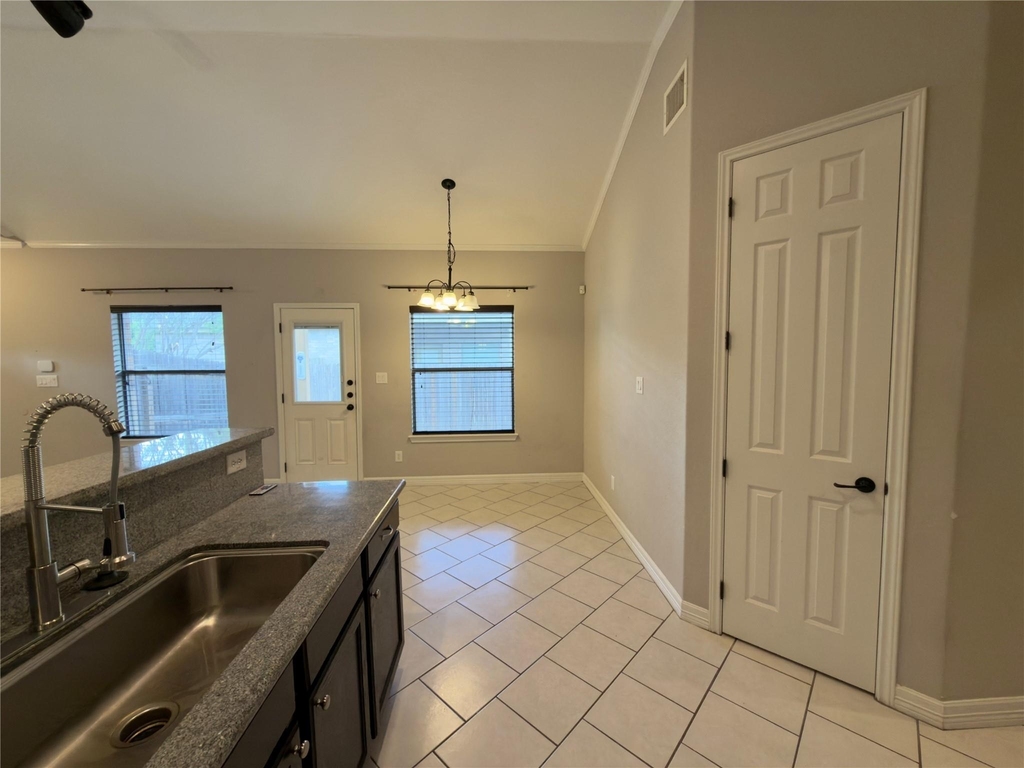 216 Anne Louise Dr - Photo 10