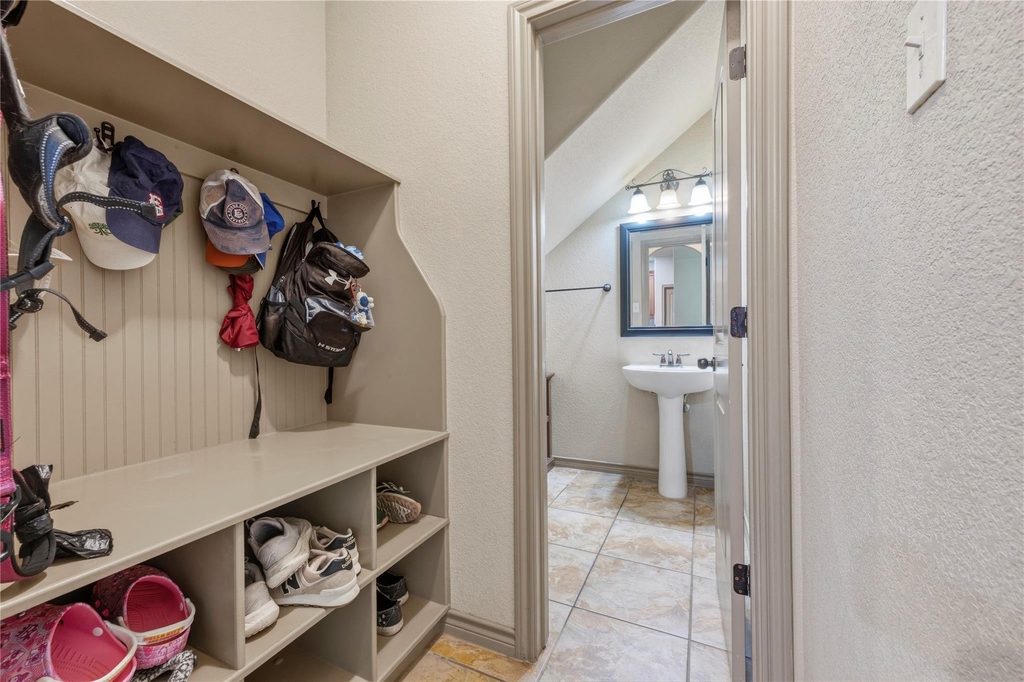 8318 Campeche Bay Pl - Photo 9