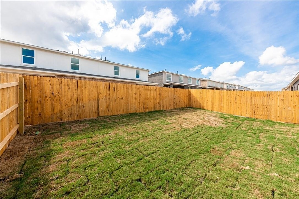 1804 Bonham Ln - Photo 19
