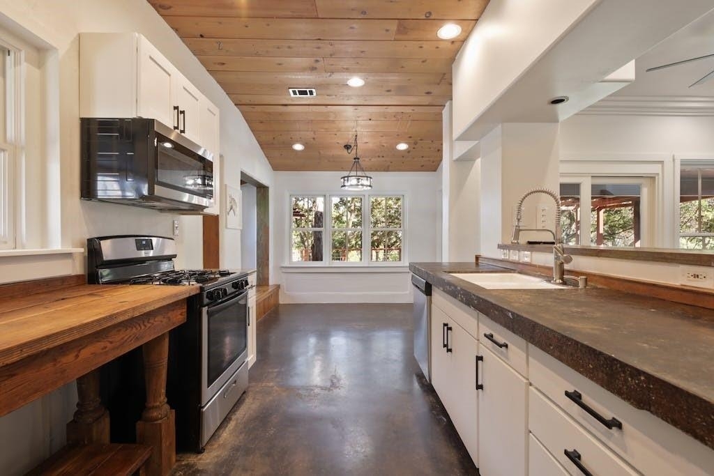 1612 The High Rd - Photo 11