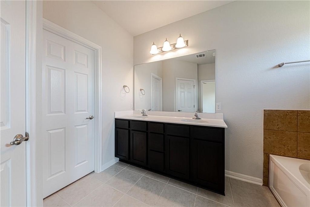 705 Durness Dr - Photo 10