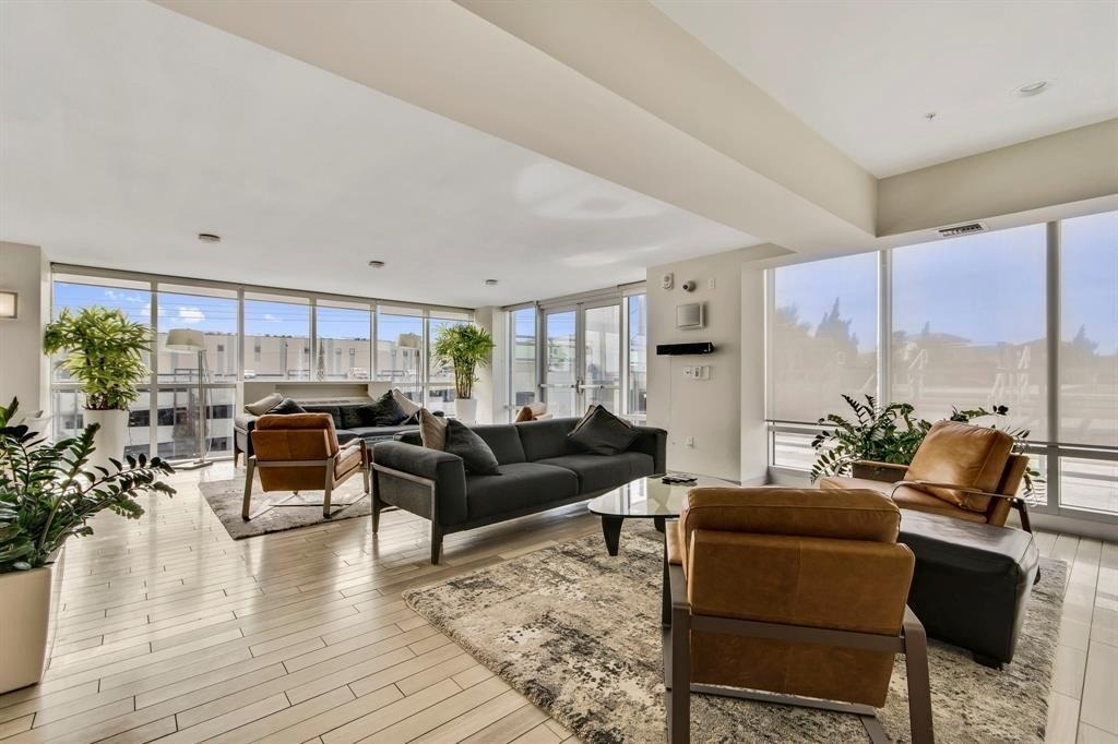 300 Bowie St - Photo 28