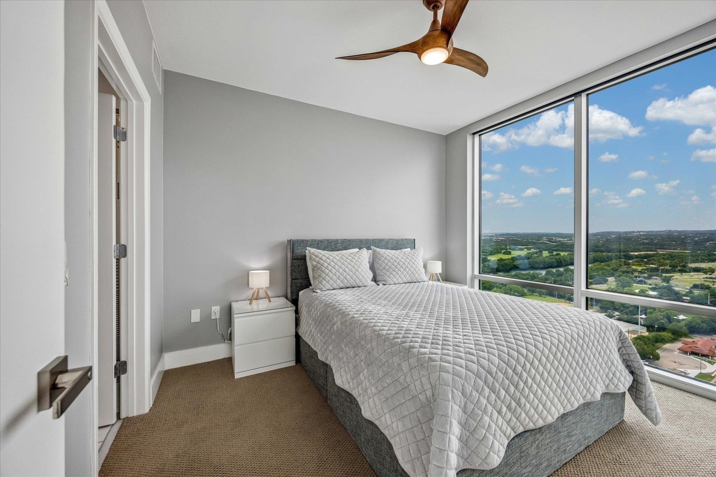 300 Bowie St - Photo 12