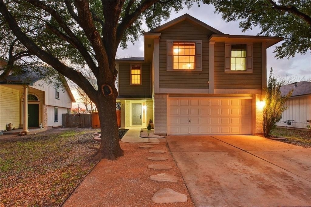 9112 Swanson Ln - Photo 0