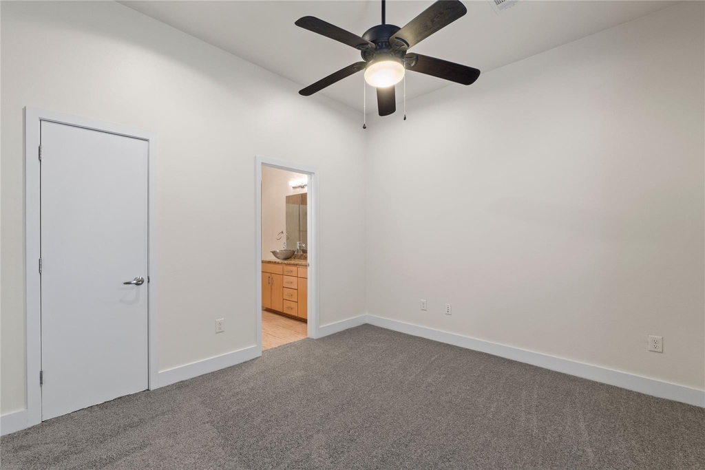1702 S Lamar Blvd - Photo 17